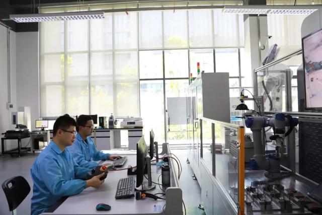 激光加工精細(xì)(簡述激光加工過程)  第2張